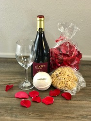 Deluxe Pamper Party with Red Wine Flower Power, Florist Davenport FL